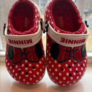 CROCS Kids' Red and White Minnie Mouse Polka Dot Clogs